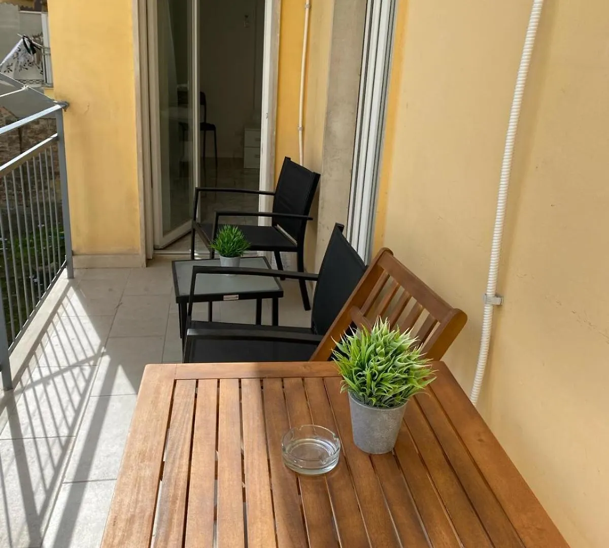Ennio Rooms Bari Italia
