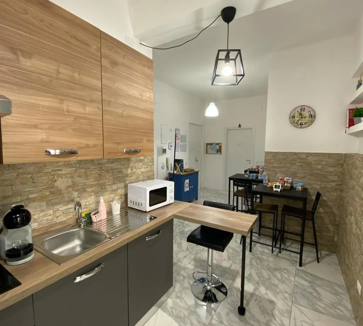 Affittacamere Ennio Rooms Bari Italia