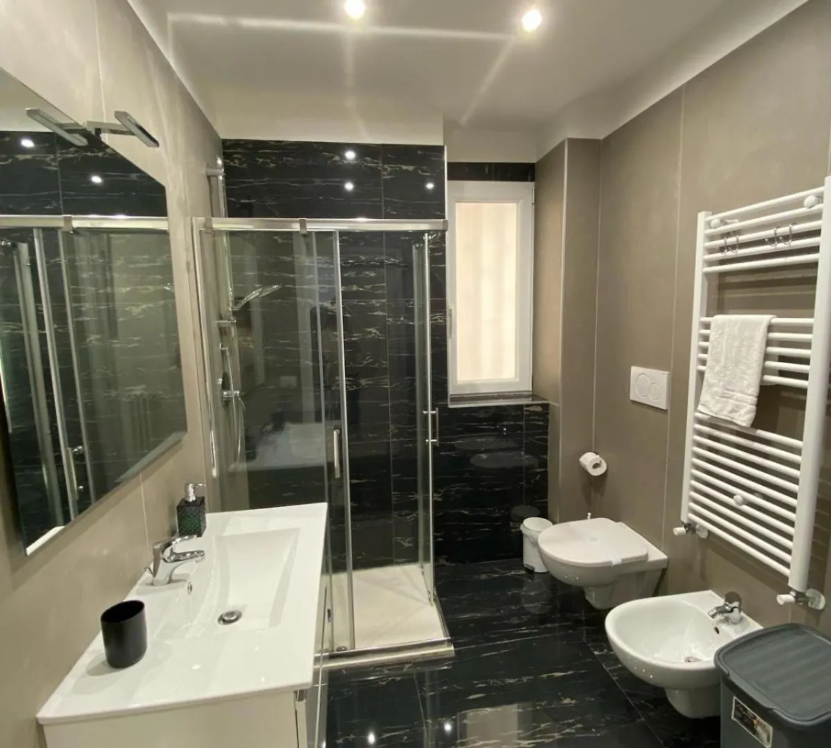 Affittacamere Ennio Rooms Bari Italia