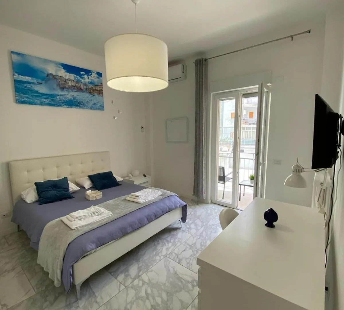 Ennio Rooms Bari 0*,