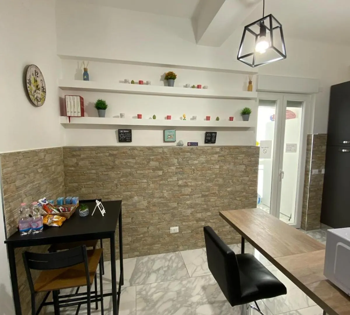 Ennio Rooms Bari