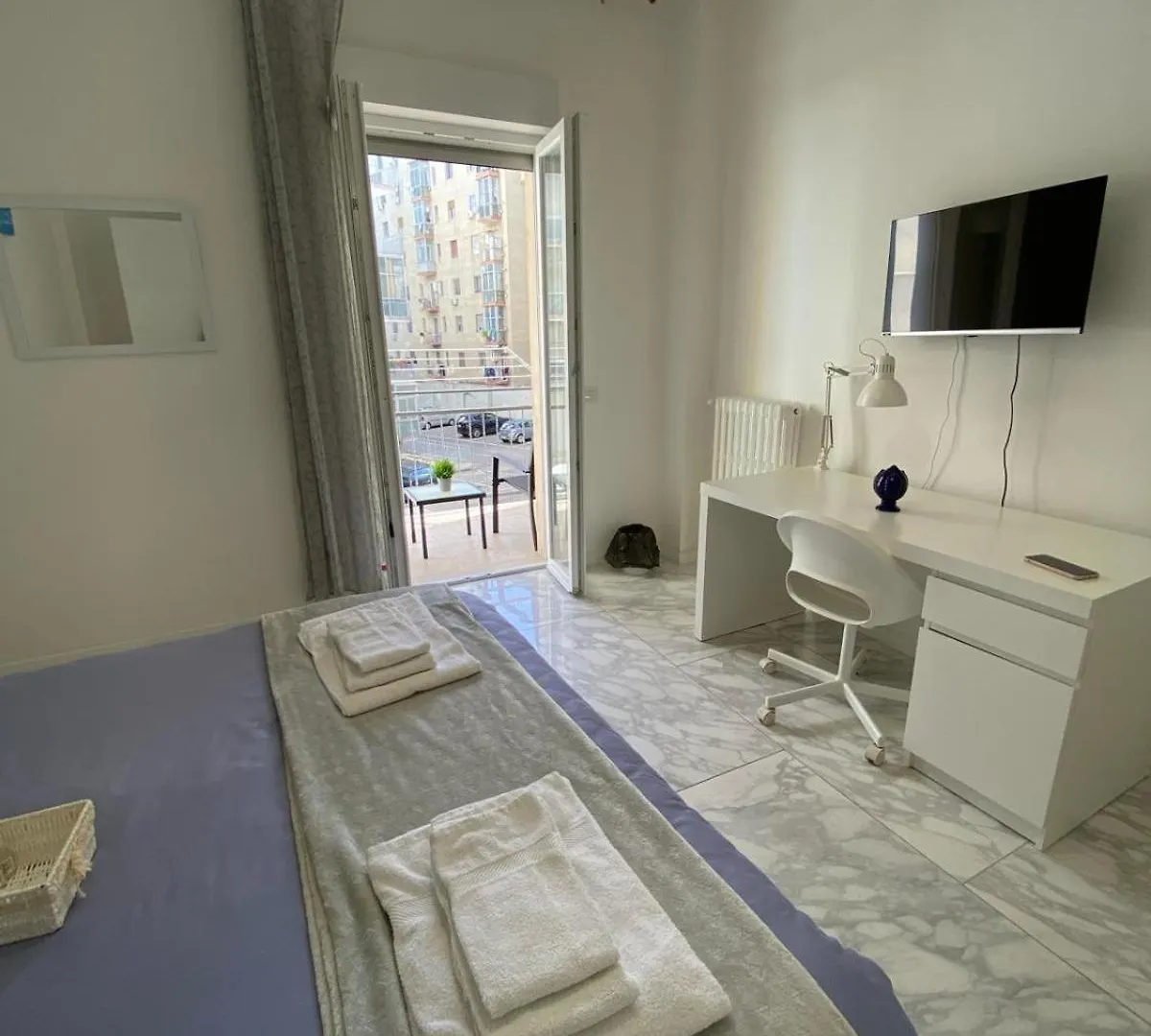 Ennio Rooms Bari
