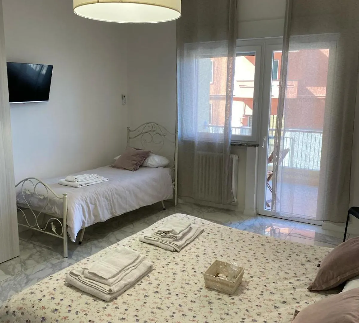 Ennio Rooms Bari 0*,  Italy